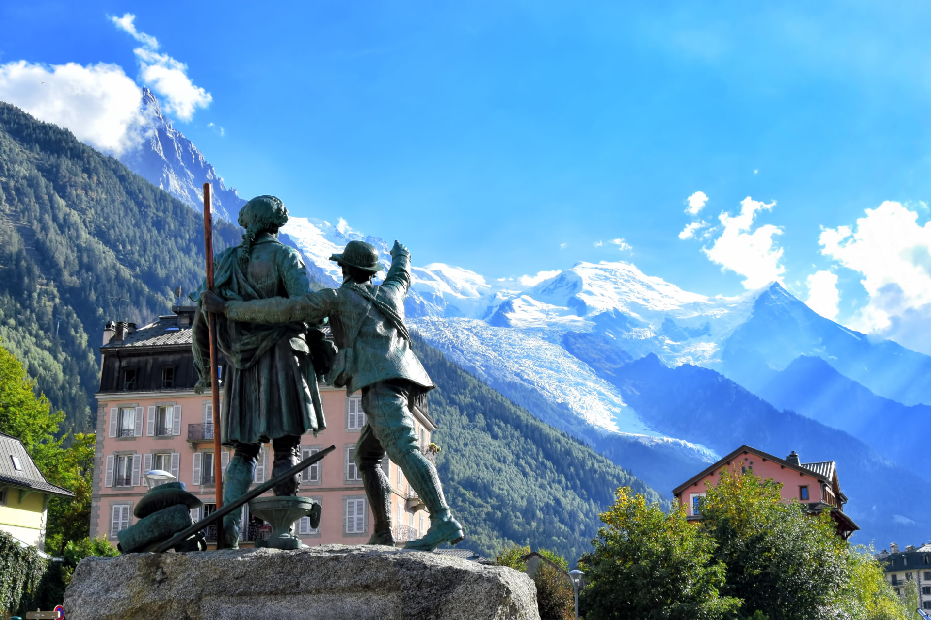 Monument,Of,Balmat,And,Saussure,At,Chamonix,Mont,Blanc,,France